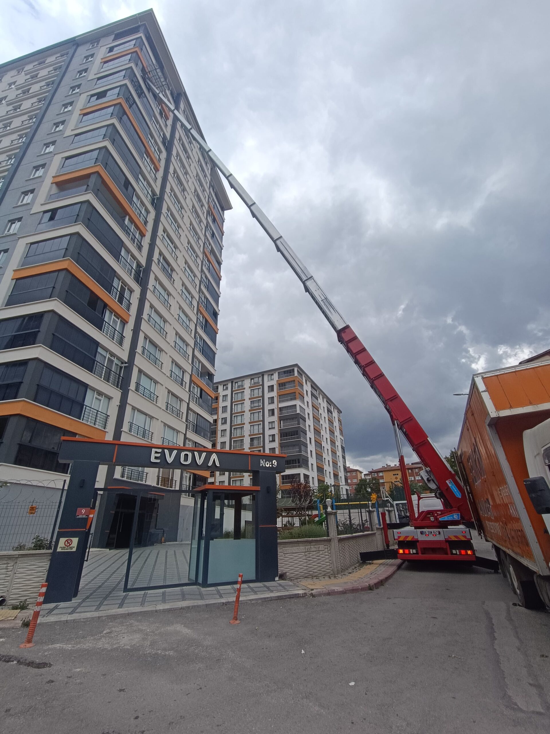 Gölbaşı dış cephe asansörü yüksek bina çalışma desteği